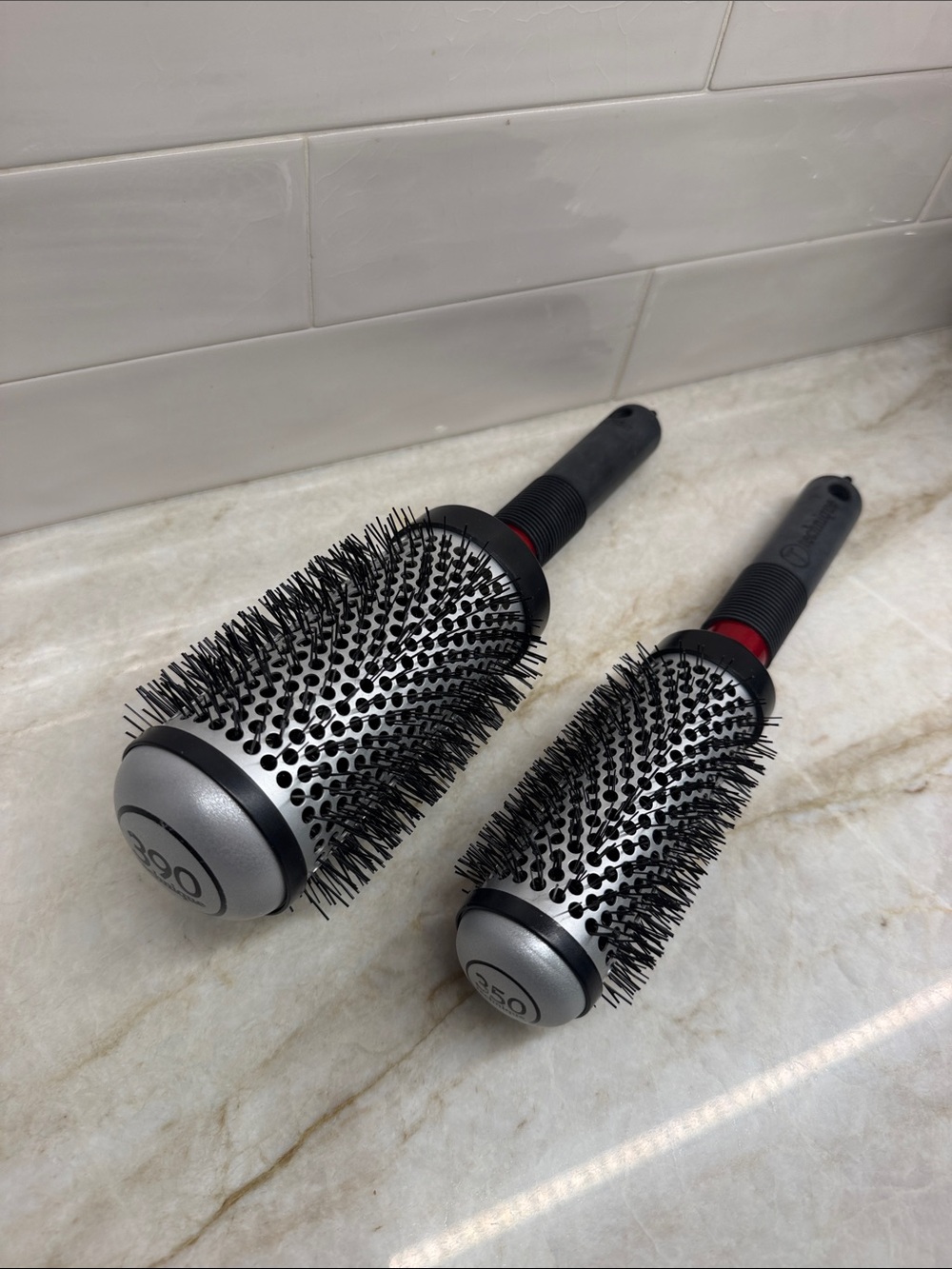 Cricket Technique Thermal Hairbrushes #390 2 in & #350 1 in